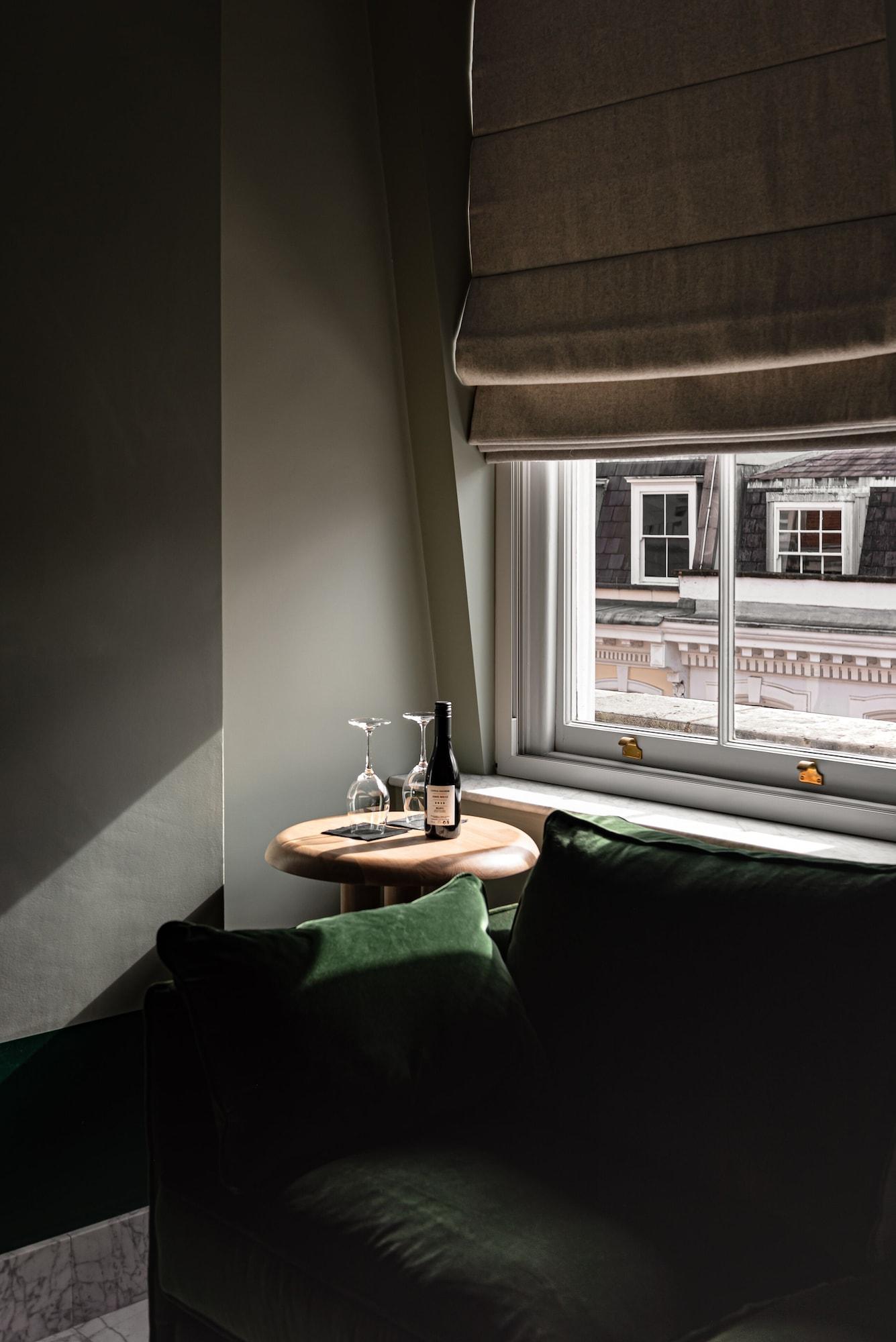 Henrietta Experimental Hotel London Exterior photo